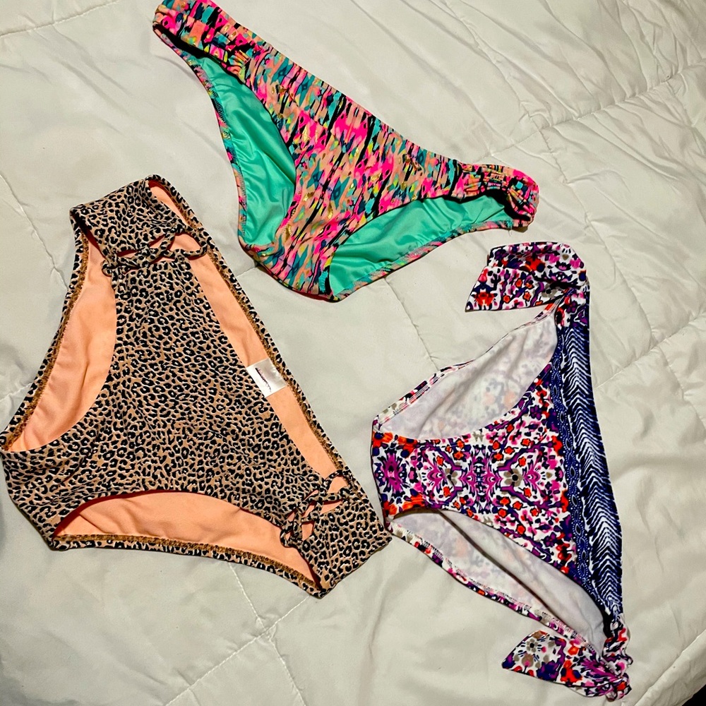 Bathing suit bottoms